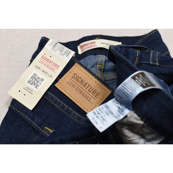 NEW Signature Levi Strauss & Co. Gold Label Women's Jeans Size 20M - Picture 8 of 8